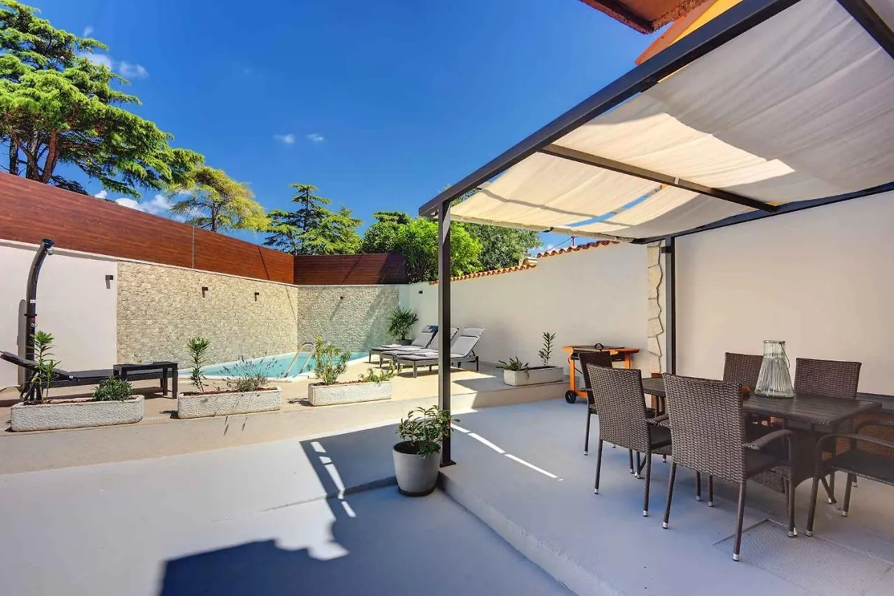 Holiday Home In Pula/Istrien 11083 Veruda 크로아티아