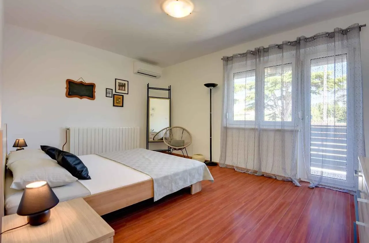 Holiday Home In Pula/Istrien 11083 Veruda 크로아티아