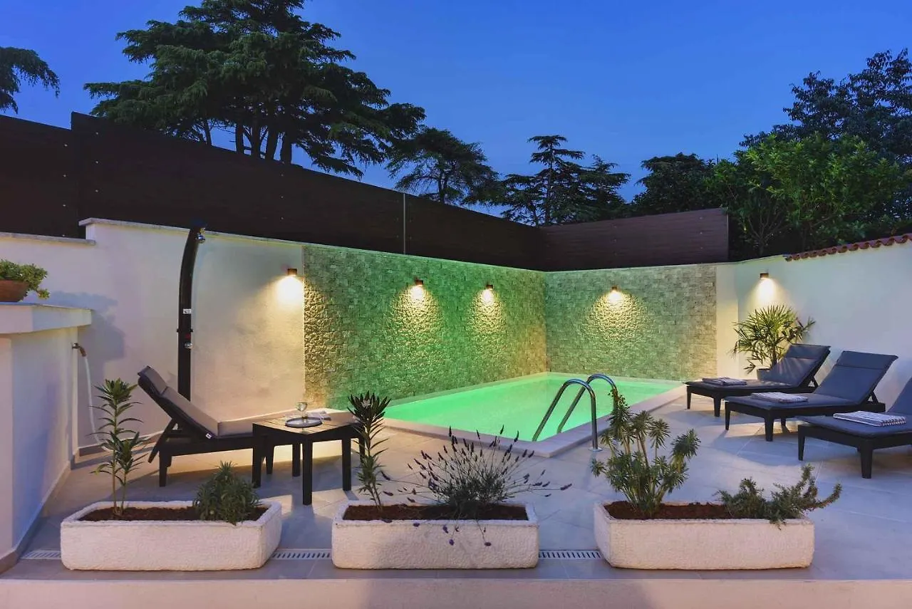 Holiday Home In Pula/Istrien 11083 Veruda 0*,  크로아티아